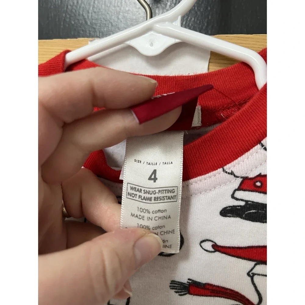POTTERY BARN KIDS Peanuts Snoopy Holiday Pj Set Pajamas Lounge Christmas Sz 4